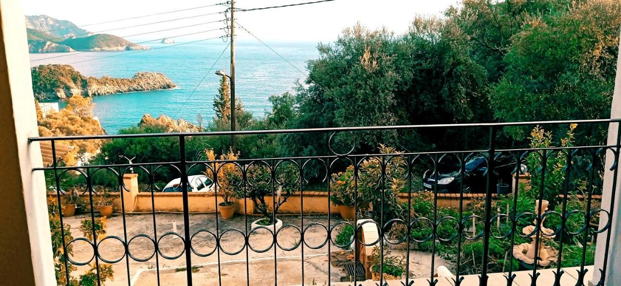 פאלאוקסטריצה Vassilis Apartments מראה חיצוני תמונה