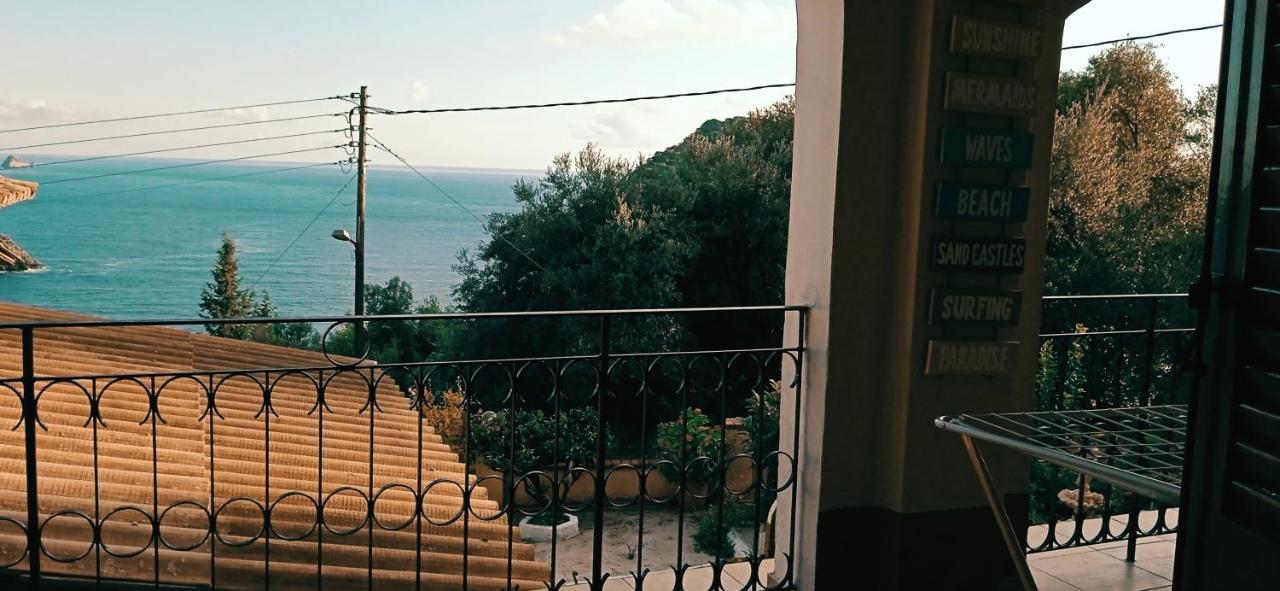 פאלאוקסטריצה Vassilis Apartments מראה חיצוני תמונה